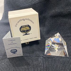 Disney The Arribas Collection Crystal Pyramid Tinkerbell Collectible.